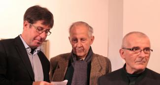 Bernd Weise und Harald Metzkes mit dem Maler Manfred Pietsch