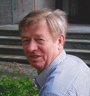 Peter Schettler 1944 in Pleißa bei Chemnitz geboren  1960 - 63 und 1965 – 70 Studium an der Hochschule für Bildende Künste Dresden